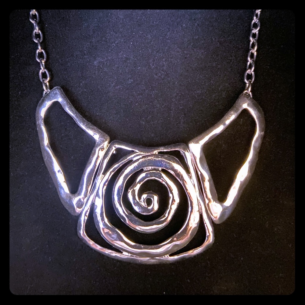 Statement necklace